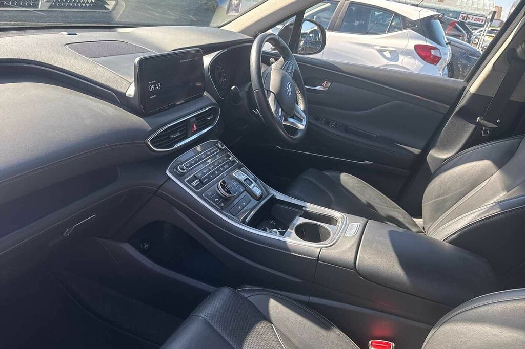 Hyundai Santa Fe 1.6 Tgdi Hybrid Premium 4Wd GV23WUC Black #2