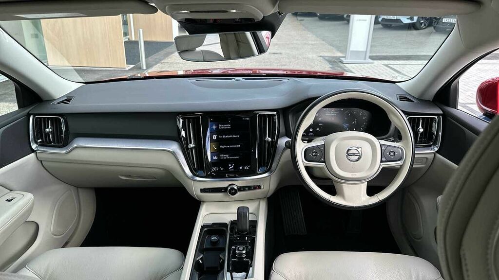 Volvo V60 Momentum, B4 Mild Hybrid ND71VPC Red #5