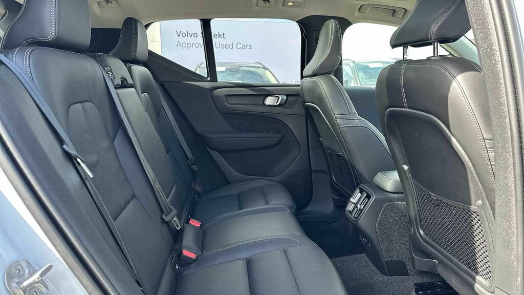 Volvo XC40 Ultra, B4 Mild Hybrid, Bright RA74HLM Blue #6