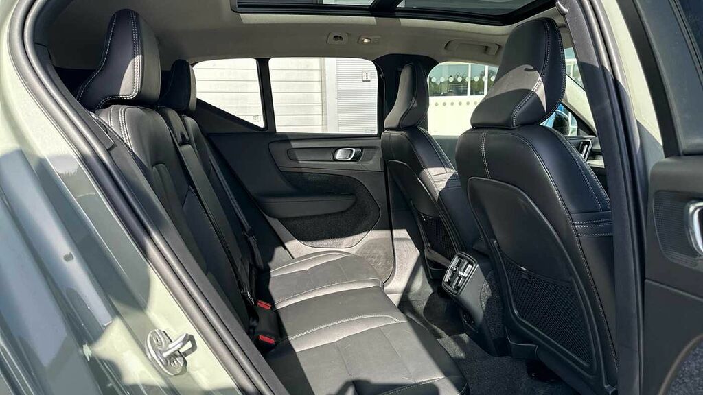 Volvo XC40 Ultra, B3 Mild Hybrid, Dark WJ25YWC Green #6