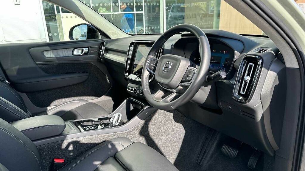 Volvo XC40 Ultra, B3 Mild Hybrid, Dark WJ25YWC Green #4