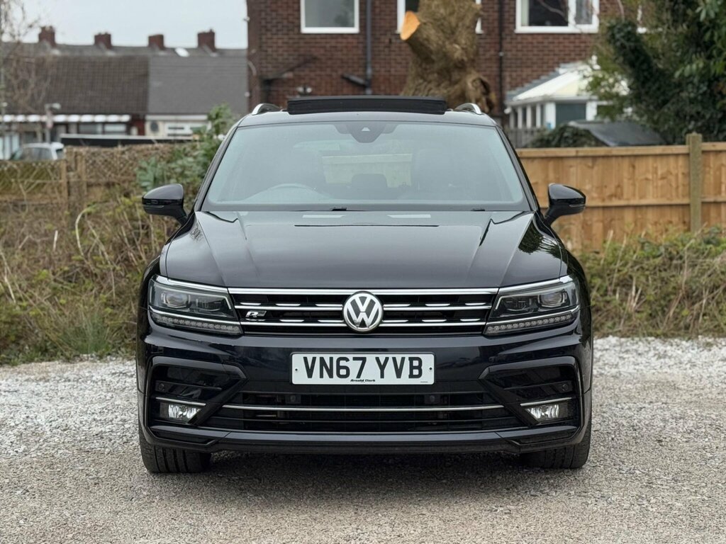 Volkswagen Tiguan 2.0 Tdi R-line Dsg 4Motion Euro 6 Ss VN67YVB Black #4