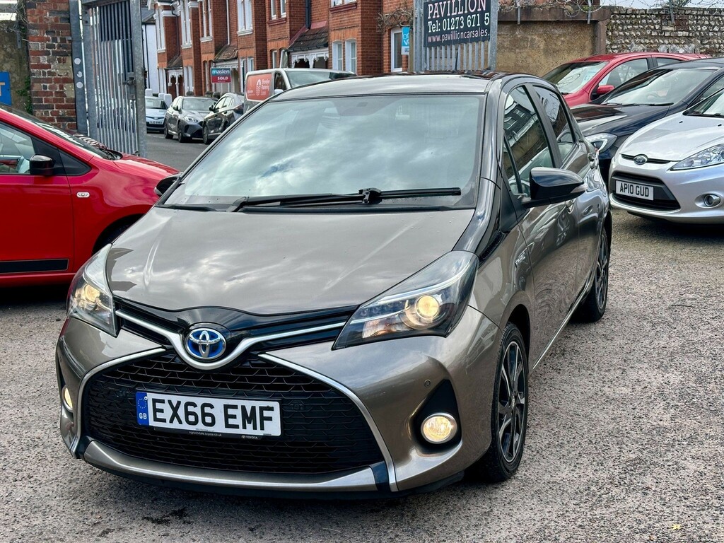 Toyota Yaris Hatchback EX66EMF Brown #3