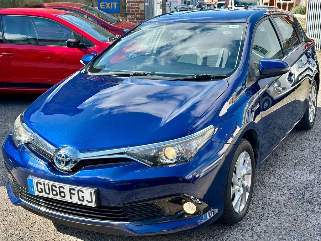 Toyota Auris Hatchback GU66FGJ Blue #3