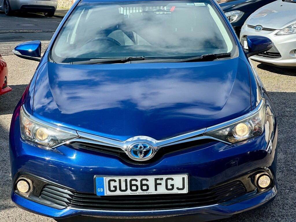 Toyota Auris Hatchback GU66FGJ Blue #2