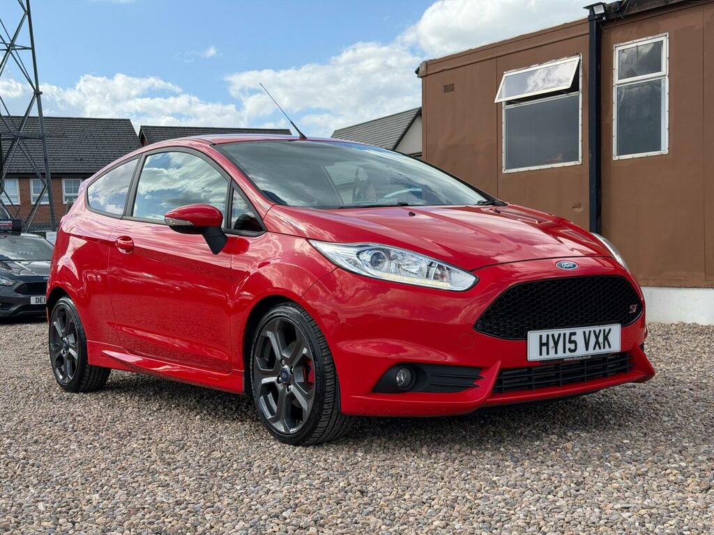 Ford Fiesta Hatchback 1.6T Ecoboost St-2 Euro 6 201515 Red