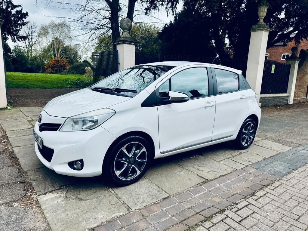 Toyota Yaris Trend Vvt-i PO63UJX White #2