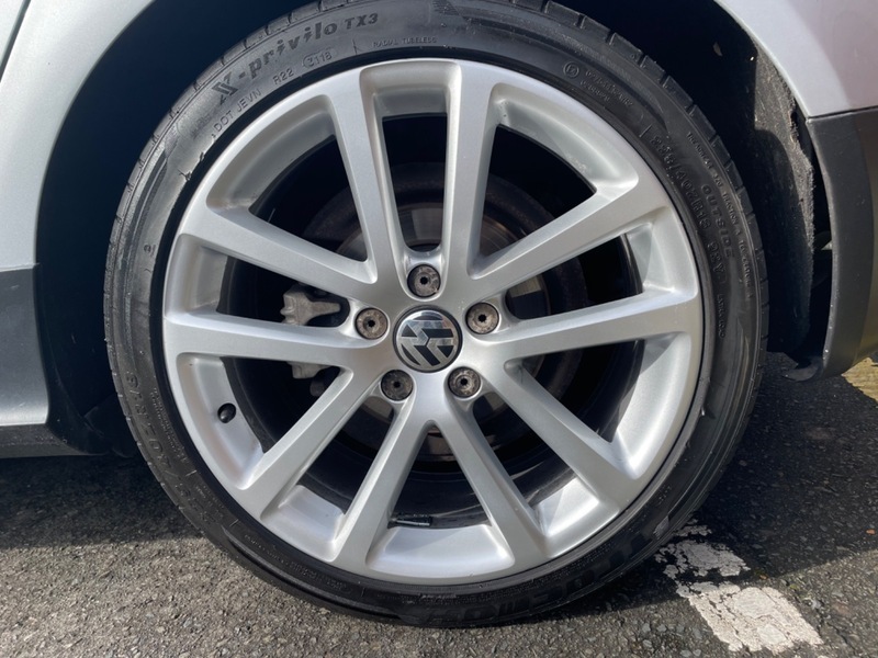 Volkswagen Golf Gt Sport Tsi 140 Silver #5