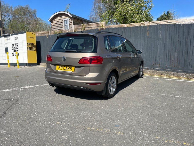 Volkswagen Golf SV Se Tsi Dsg Gold #3