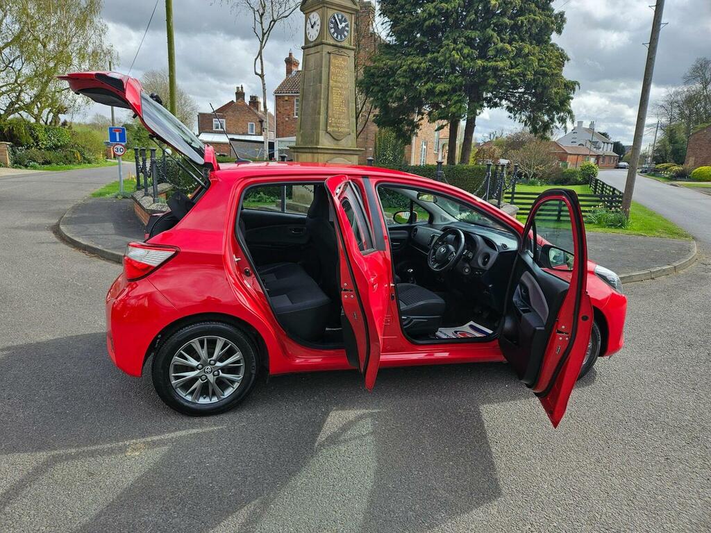 Toyota Yaris Hatchback 1.0 Vvt-i Icon Euro 6 201919 SE19VXZ Red #3