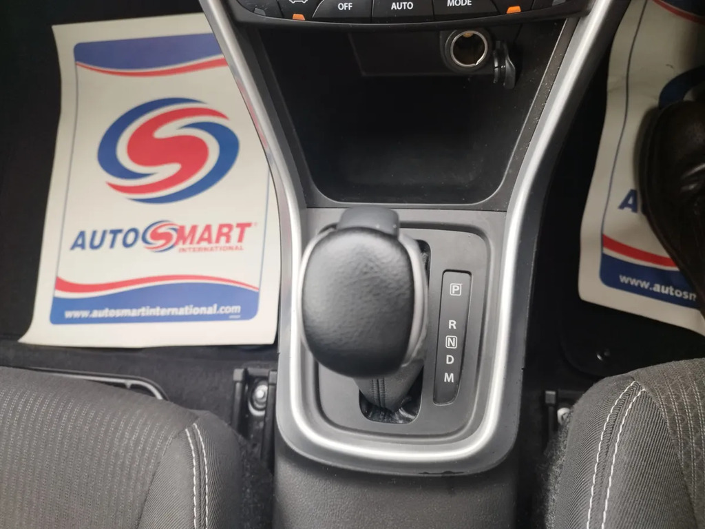 Suzuki S Cross 1.0 B Jet Sz-t 2Wd White #28