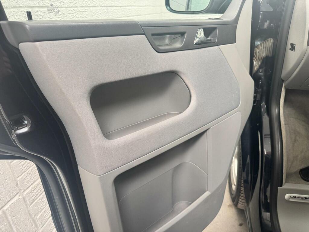 Volkswagen California  Blue #110
