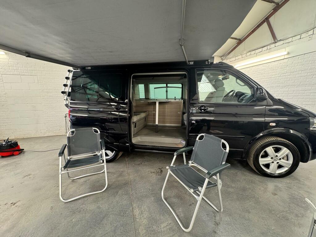 Volkswagen California  Blue #80