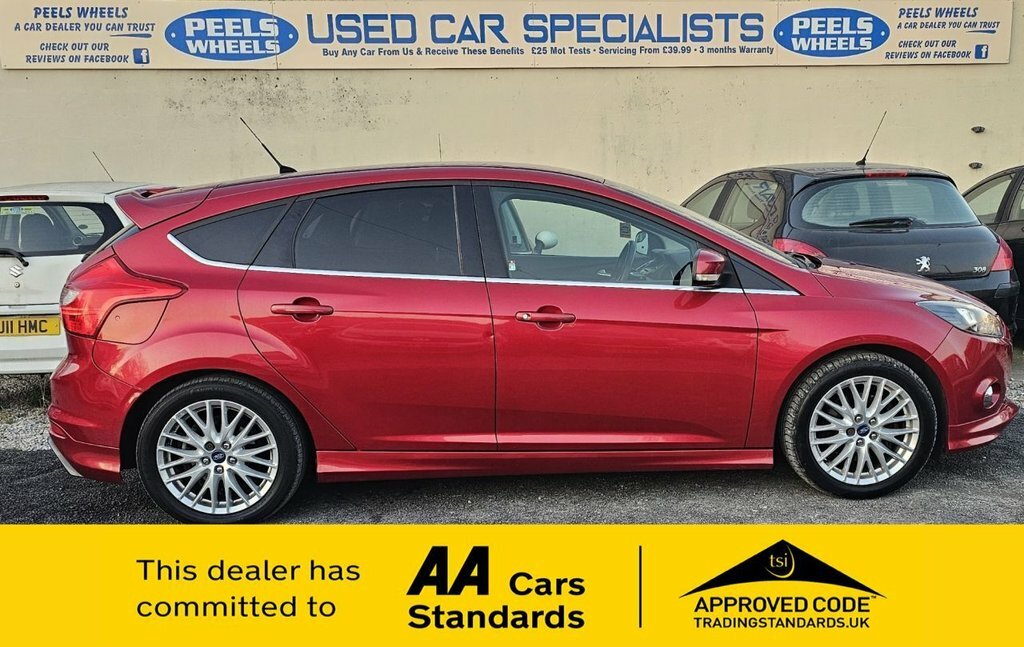 Ford Focus 1L Zetec S YP61SWU Red #5