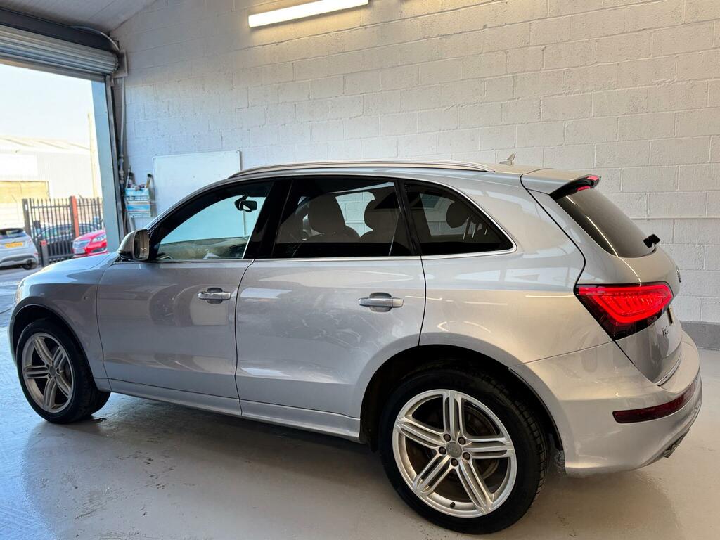 Audi Q5 Suv KS66UZV  #6