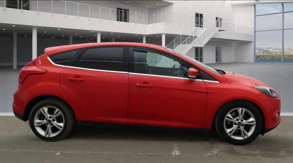 Ford Focus Hatchback FJ63JSX #5