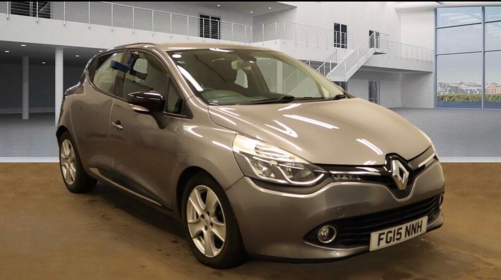 Renault Clio Hatchback FG15NNH #2