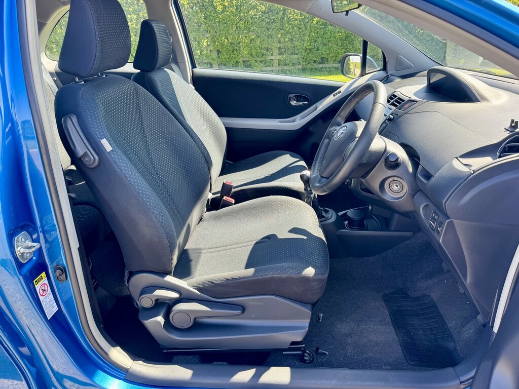 Toyota Yaris 1.0 Vvt-i Tr Blue #5