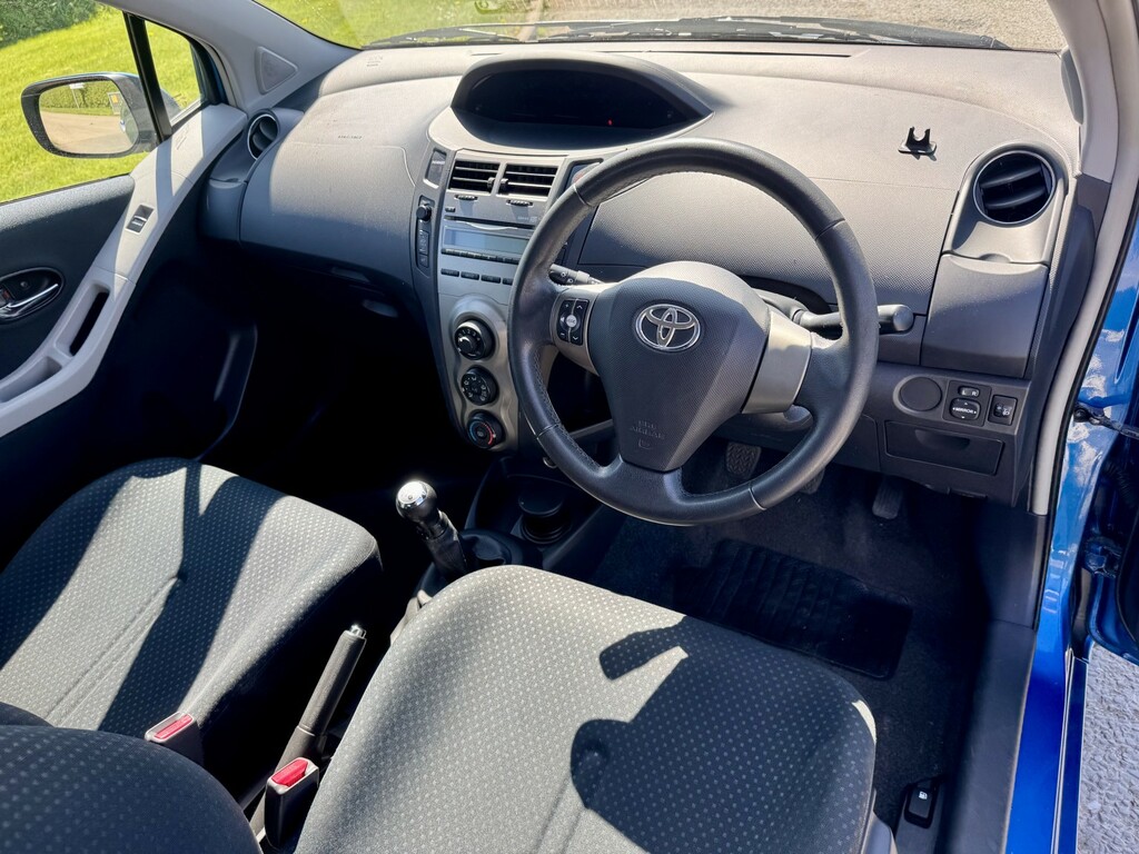 Toyota Yaris 1.0 Vvt-i Tr Blue #6