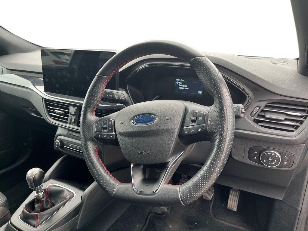 Ford Focus 1.0T Ecoboost St Line Hatchback MV23BTE Black #5
