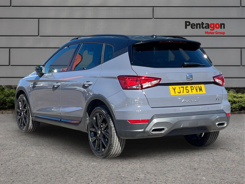 Seat Arona 1.0 Tsi Fr Black Edition Suv Dsg Euro 6 YJ75PVM Black #2