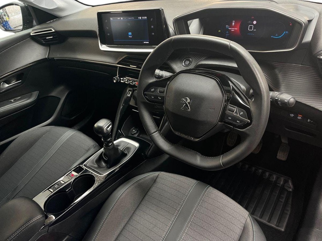 Peugeot 208 1.2 Puretech Allure Premium Hatchback M FN22TSZ Grey #5