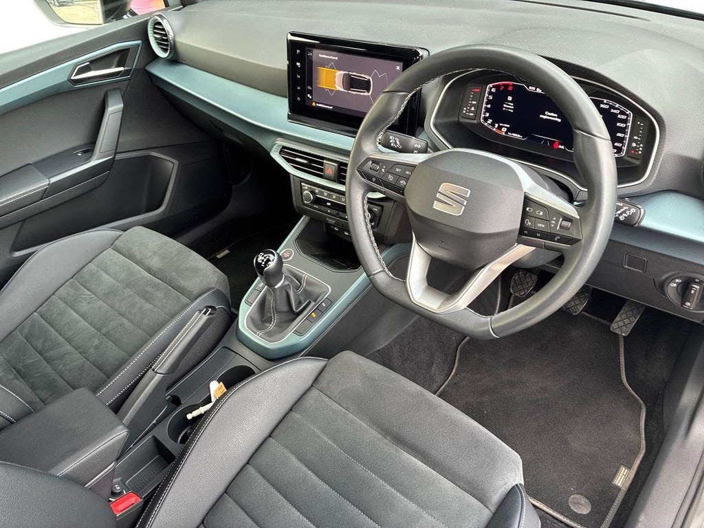 Seat Arona 1.0 Tsi Xperience Lux Suv Euro 6 FV24UCD Silver #5