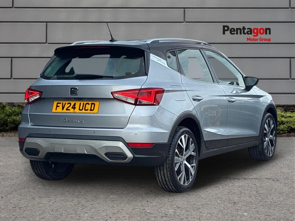 Seat Arona 1.0 Tsi Xperience Lux Suv Euro 6 FV24UCD Silver #4