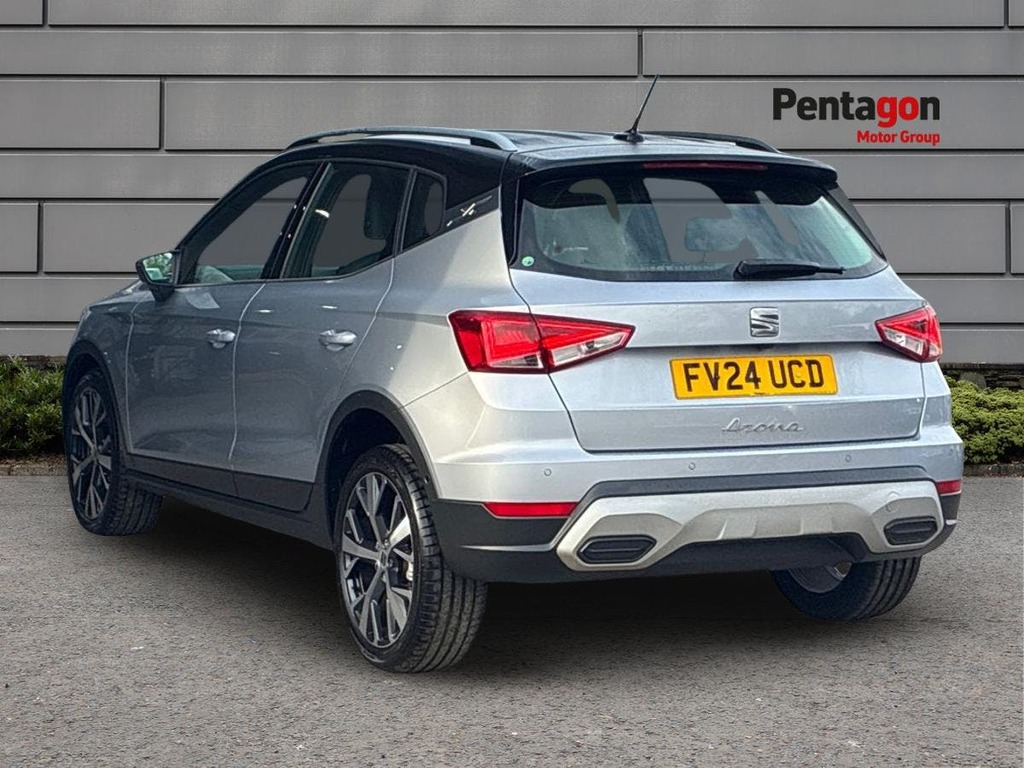 Seat Arona 1.0 Tsi Xperience Lux Suv Euro 6 FV24UCD Silver #2