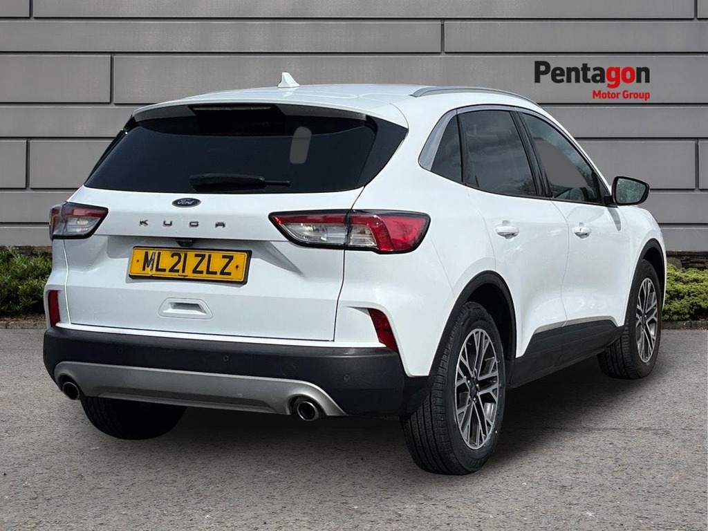 Ford Kuga 1.5 Ecoblue Titanium Edition Suv ML21ZLZ White #4