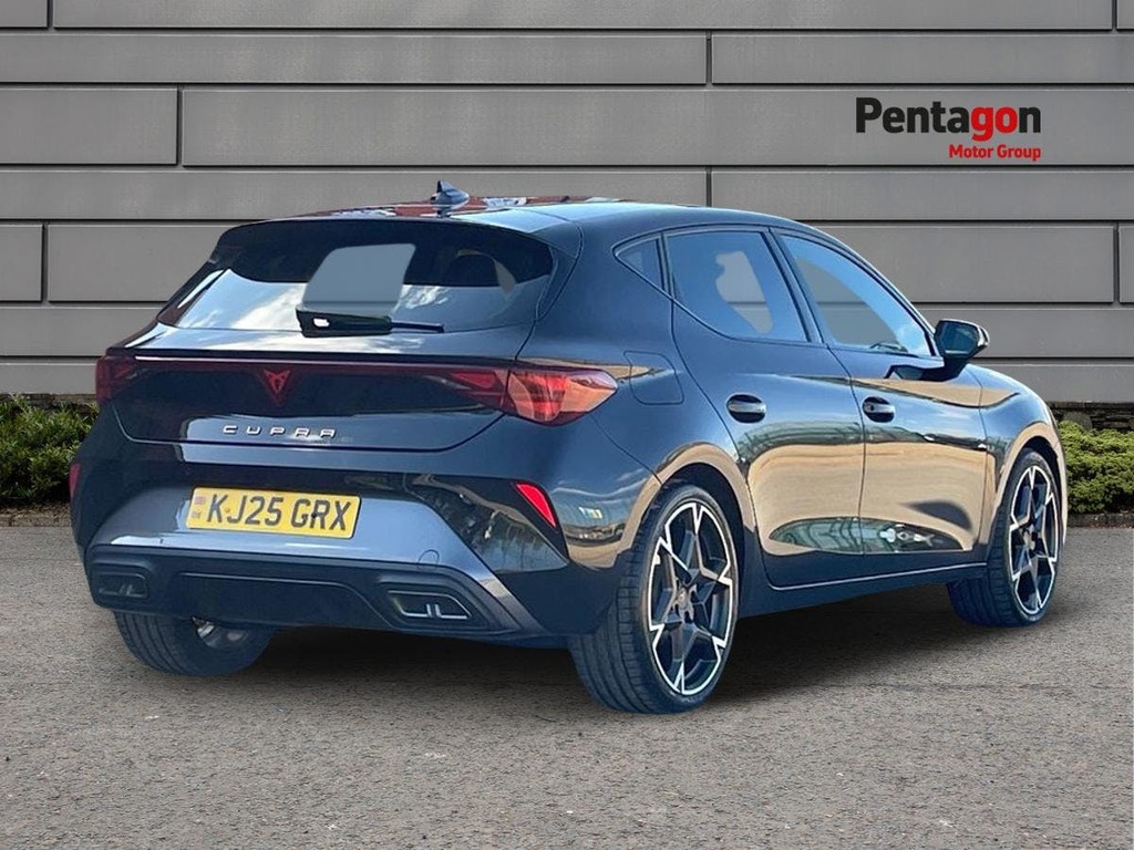 Cupra Leon 1.5 Etsi V2 Hatchback Hybrid Dsg Euro 6 KJ25GRX Black #4