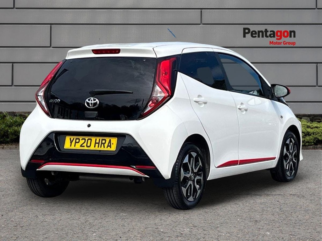 Toyota Aygo 1.0 Vvt I X Trend Hatchback Euro YP20HRA White #4