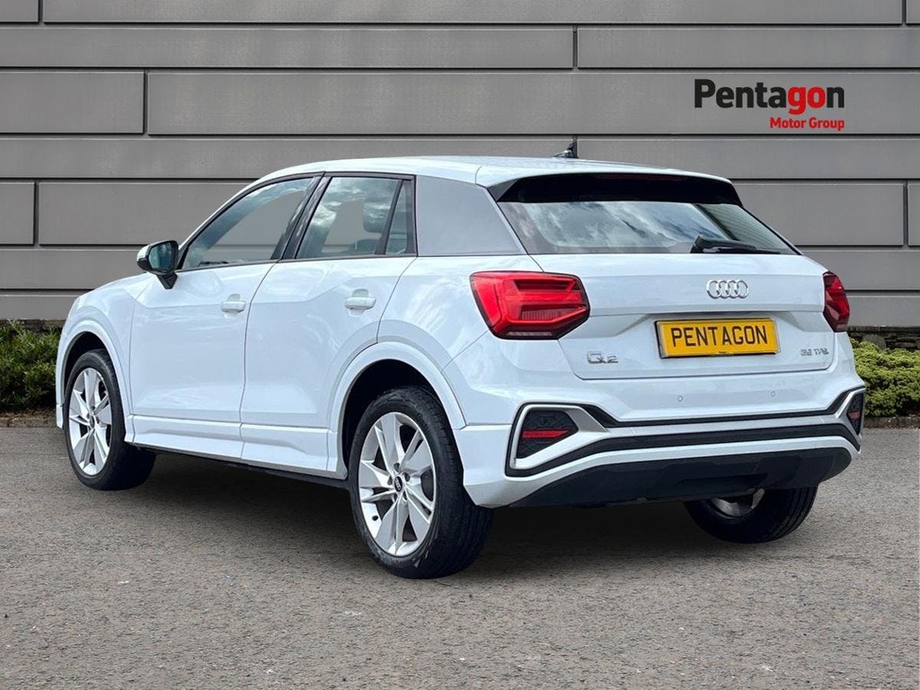 Audi Q2 1.5 Tfsi Cod 35 S Line Suv S Tronic Eur LX23ULZ White #2