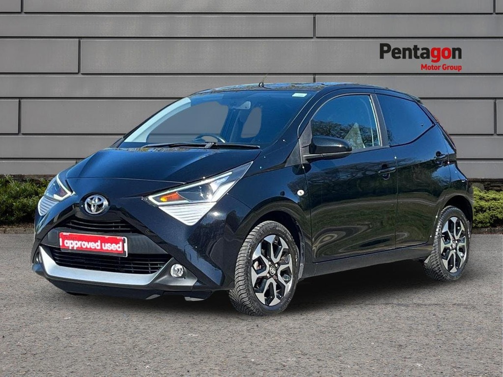 Toyota Aygo 1.0 Vvt I X Plore Hatchback X Shift Eur Black #3