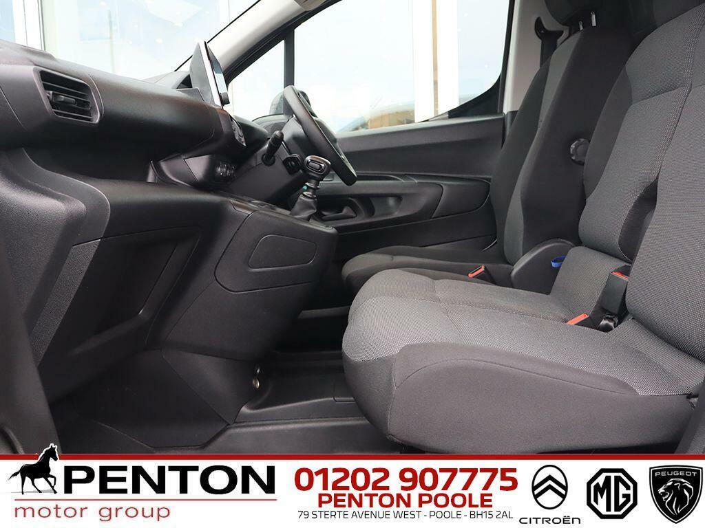 Peugeot Partner 1.5 Bluehdi 1000 Professional Premium Standard P YK23LRS White #2
