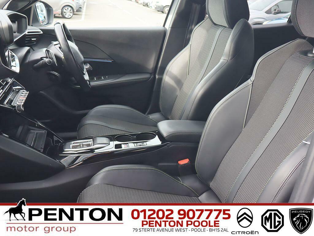 Peugeot 2008 1.2 Puretech Gt Eat Euro 6 Ss GD73WTF Black #2