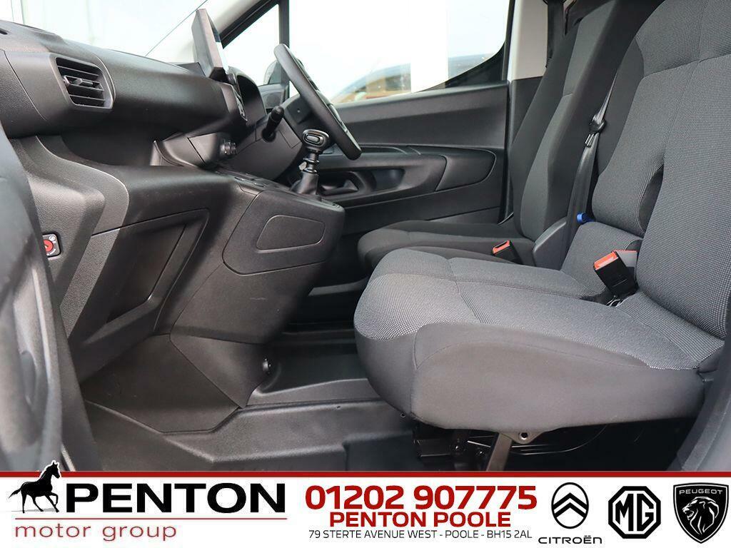 Vauxhall Combo 1.5 Turbo D 2300 Pro Panel Van Swb Euro 6 Ss DP24SNU White #2