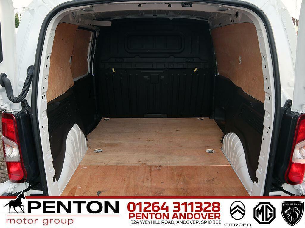 Peugeot Partner 1.5 Bluehdi 1000 Professional Premium Standard P CA23KWP White #2