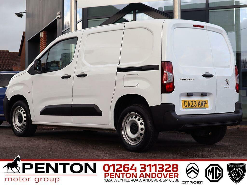 Peugeot Partner 1.5 Bluehdi 1000 Professional Premium Standard P CA23KWP White #4