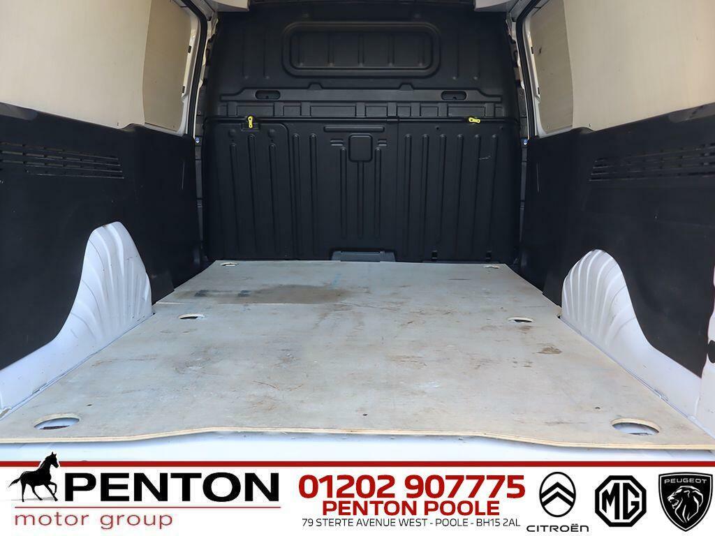 Citroen Berlingo 1.5 Bluehdi 950Driver XL Lwb Euro 6 Ss 6Dr KT24XAM White #3