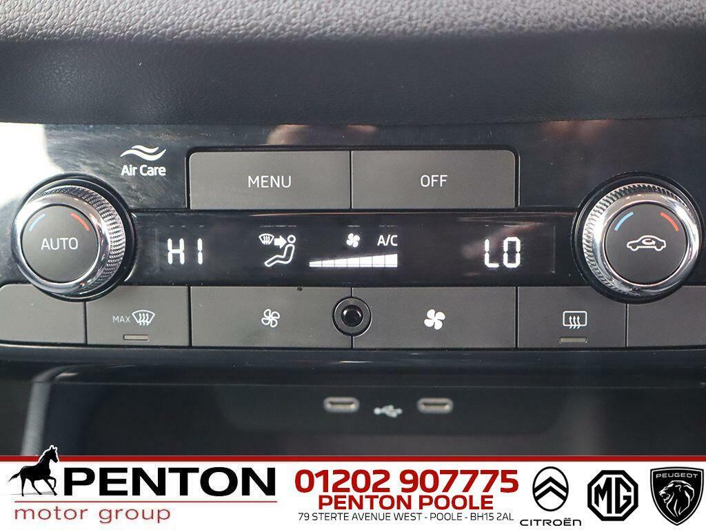 Skoda Fabia 1.0 Tsi Se Edition Dsg Euro 6 Ss DC74RWY Black #2