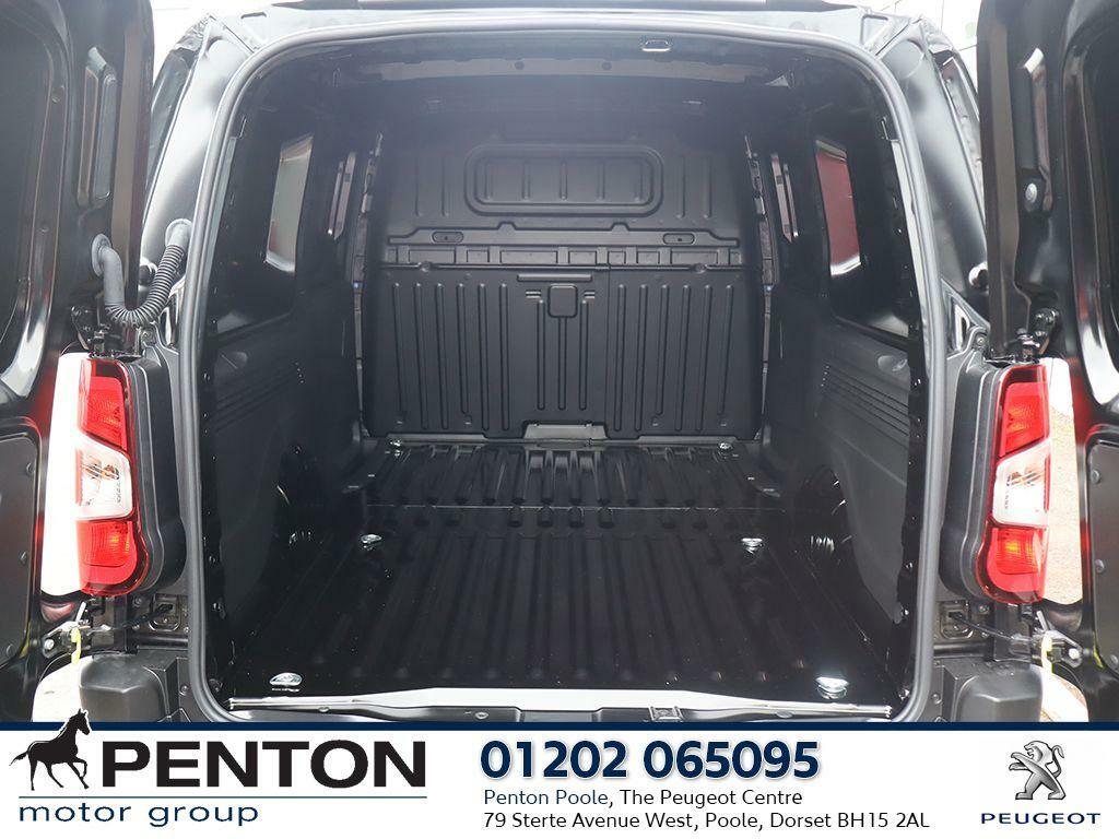 Peugeot Partner 1.5 Bluehdi 950 Professional Long Panel Van Eat8 L Black #6