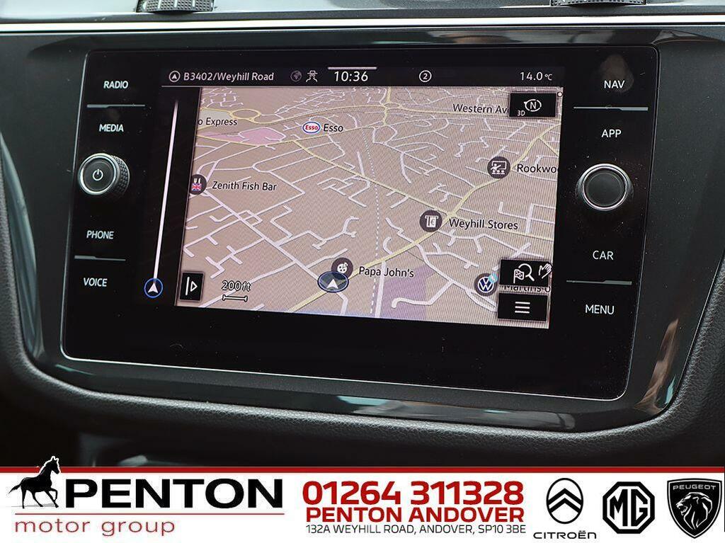 Volkswagen Tiguan 1.5 Tsi Life Euro 6 Ss HD21SJV White #3