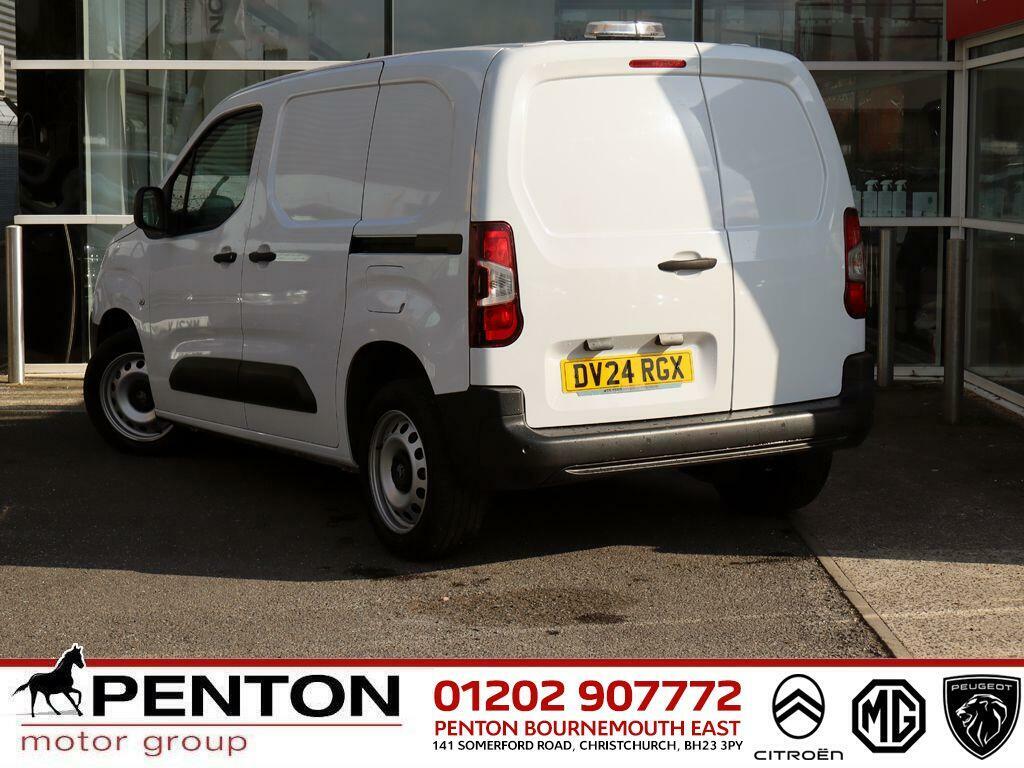 Vauxhall Combo 1.5 Turbo D 2300 Prime Panel Van Swb Euro 6 Ss DV24RGX White #5