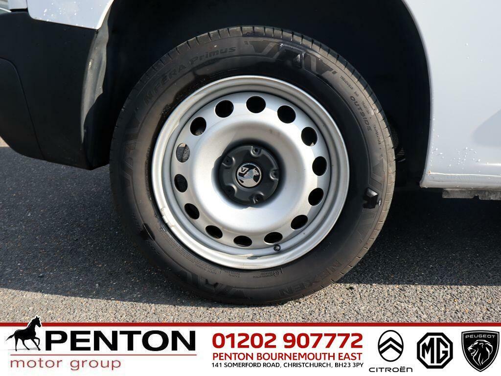 Vauxhall Combo 1.5 Turbo D 2300 Prime Panel Van Swb Euro 6 Ss DV24RGX White #6