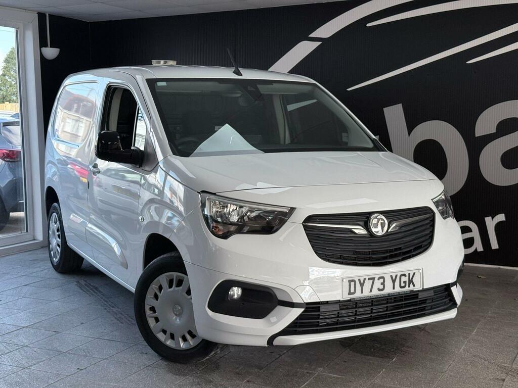 Vauxhall Combo 1.5 Turbo D 2300 Pro L1 H1 Euro 6 Ss White