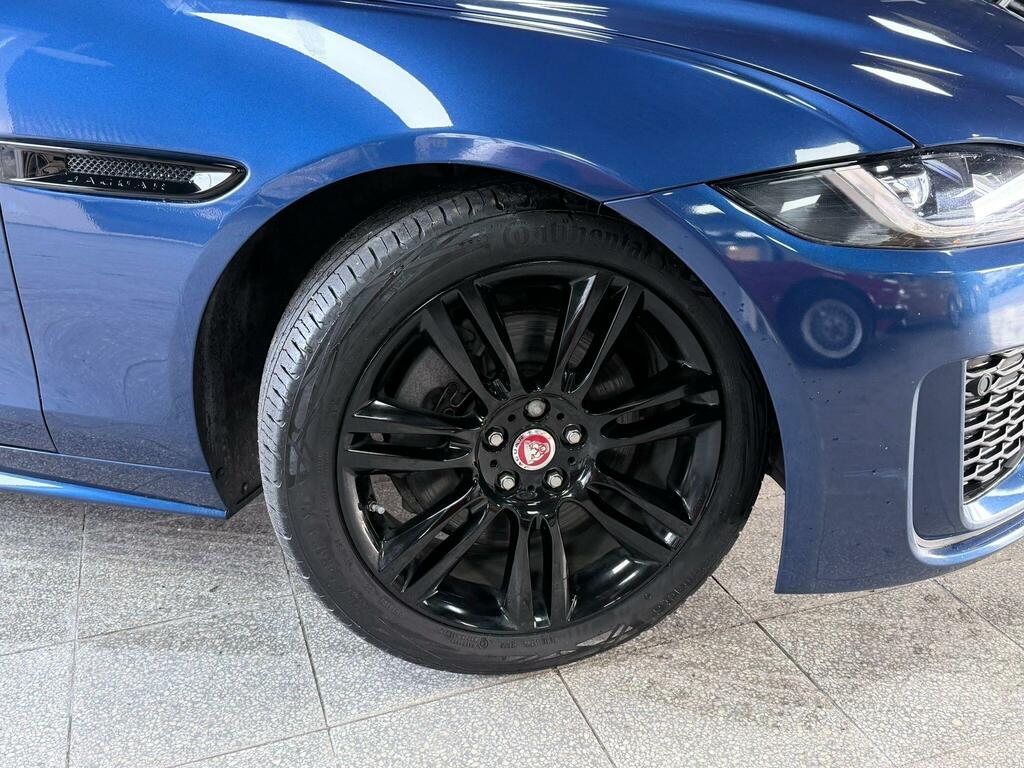 Jaguar XE 2.0 D200 Mhev R-dynamic Hse Euro 6 Ss LO72PKK Blue #4