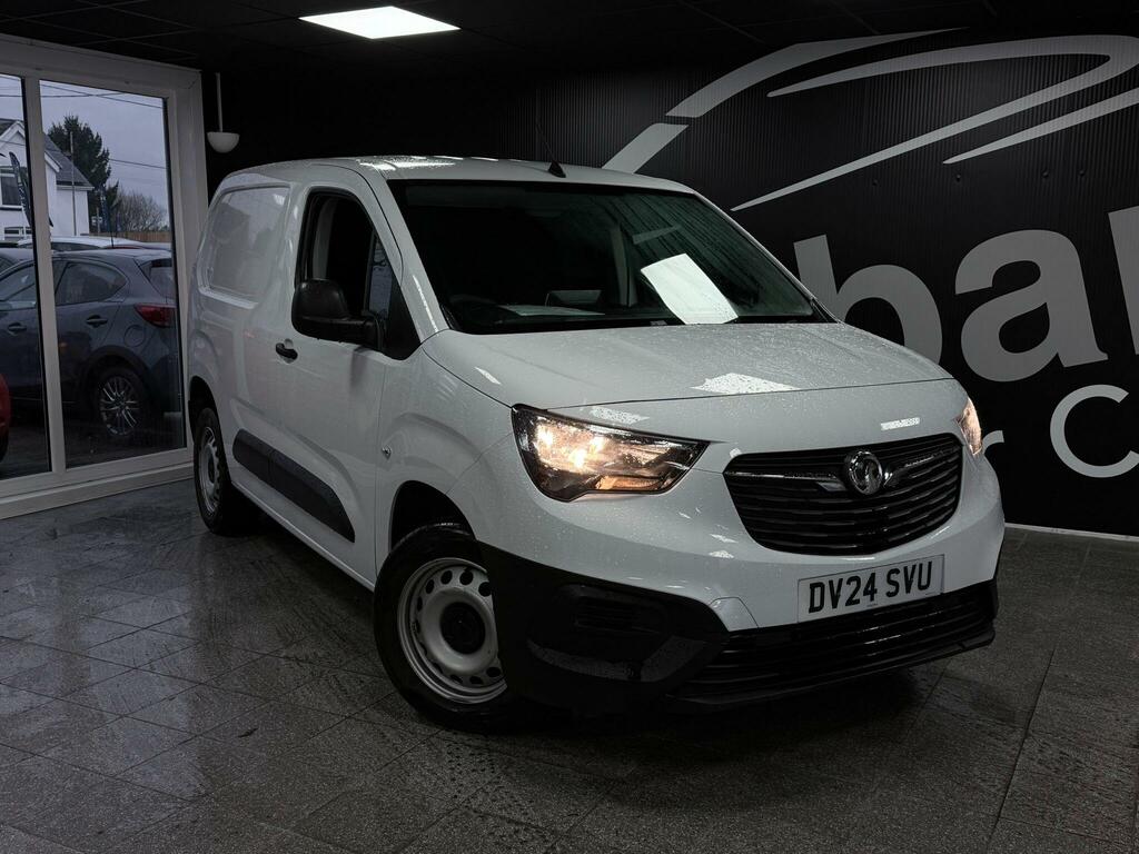 Vauxhall Combo 1.5 Turbo D 2300 Prime L1 H1 Euro 6 Ss White