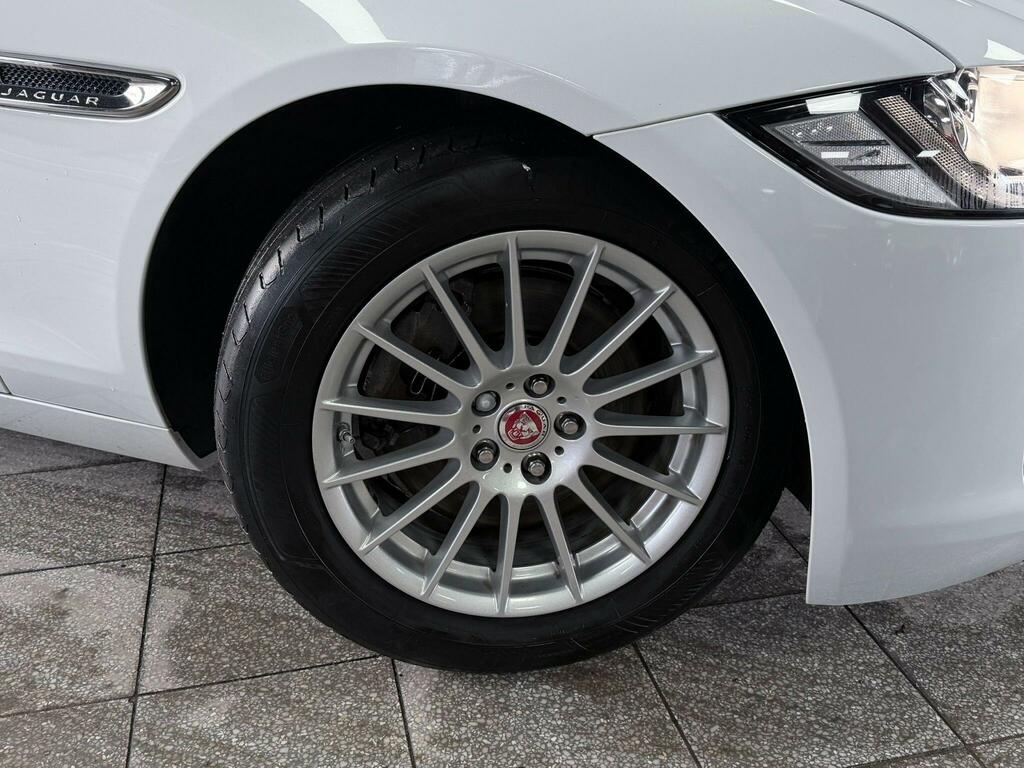 Jaguar XF 2.0D Portfolio Sportbrake Euro 6 Ss White #3