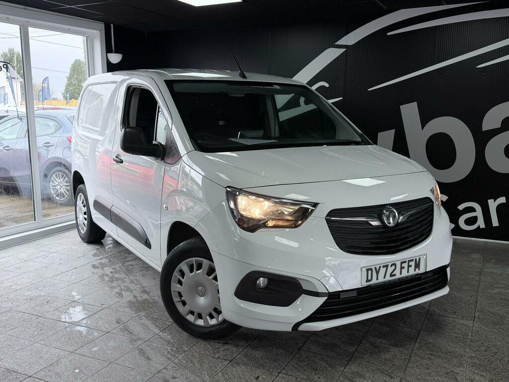 Vauxhall Combo 1.5 Turbo D 2300 Sportive L1 H1 Euro 6 White
